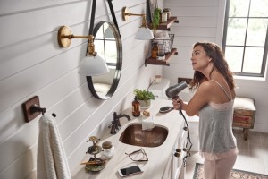 Moen: "7 Design Tips for Mixing Metals in the Kitchen and Bathroom Decor"